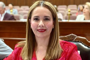 La diputada Elizabeth Montoya perdio un ojo tras ataque armado