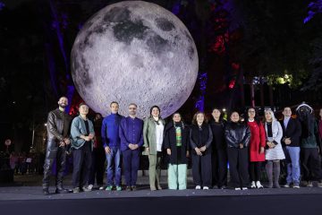 La Jefa de Gobierno convierte Paseo de la Reforma en corredor de arte y luz, con el Festival FILUX