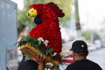 Sepultan a ‘el Mencho’ en Zapopan; su féretro fue dorado