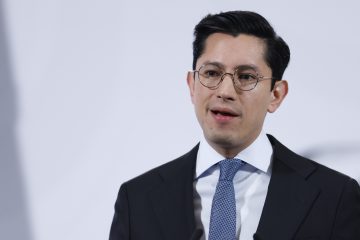 Senado recibe nombramiento de Roberto Velasco como titular de la SRE